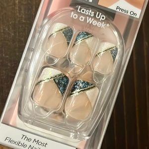 imPRESS Short Press-on Nails